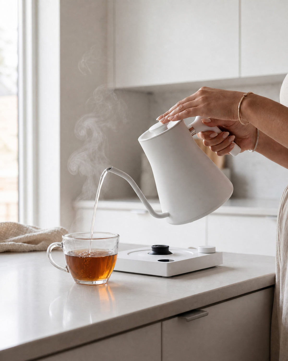 Kettle + Tea Library Set